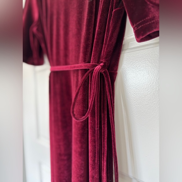 Baltic Born | Meghan Velvet Wrap Maxi Dress | Mulberry | S | NWT - Picture 5 of 10